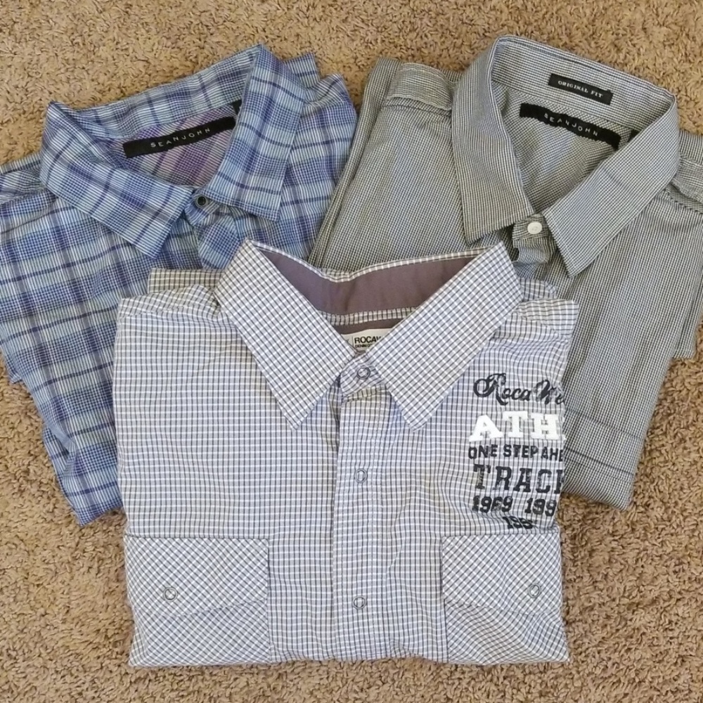 **SOLD** EUC 3 men's short sleeve button ups